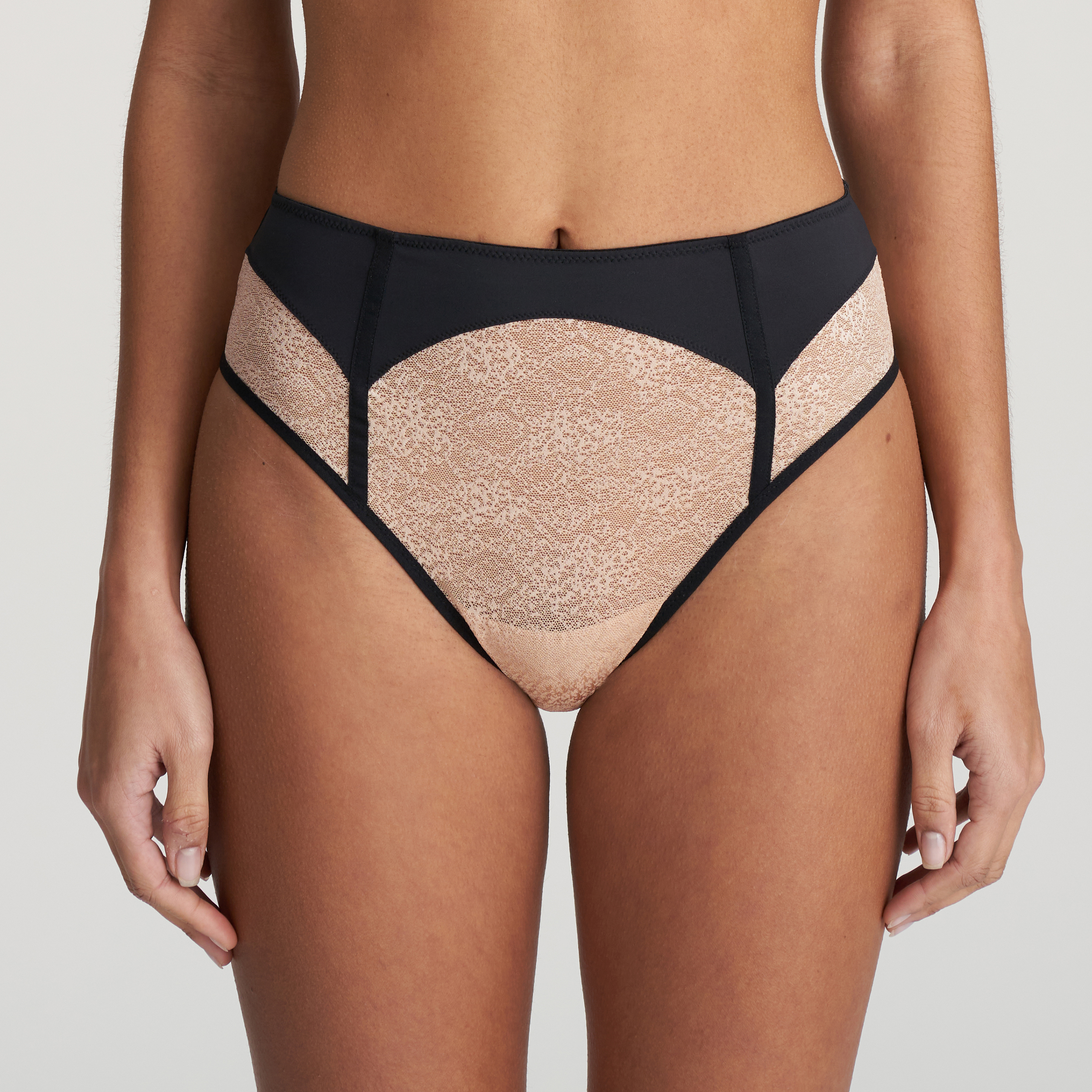 Marie Jo Amman Hoge slip + jarretelles