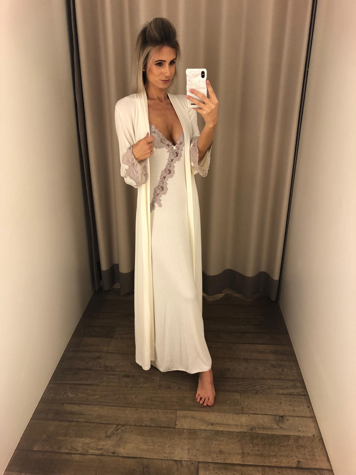 Ritratti Cindy kamerjas lang