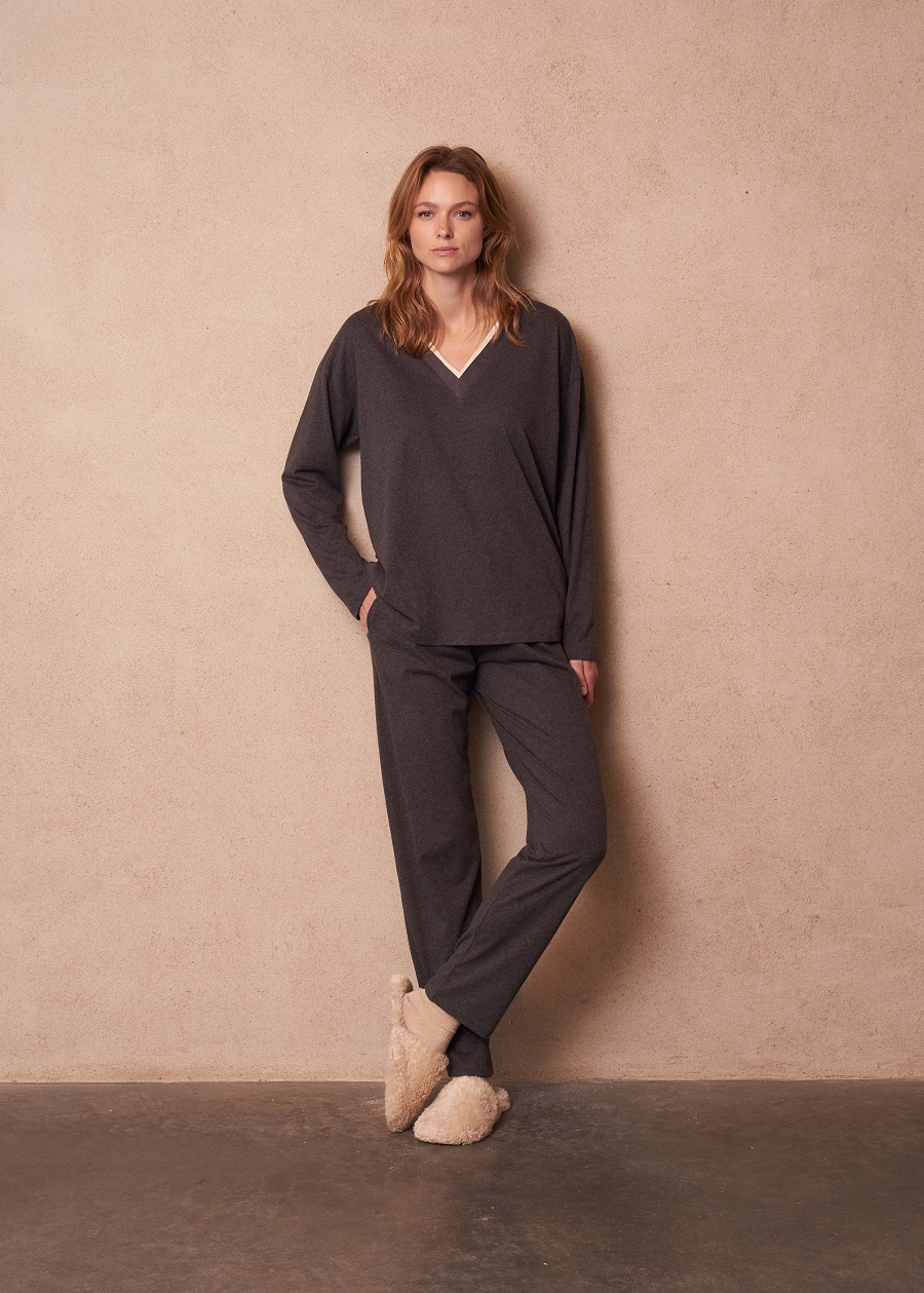 Pluto Akemi pyjama V-hals, beige boord