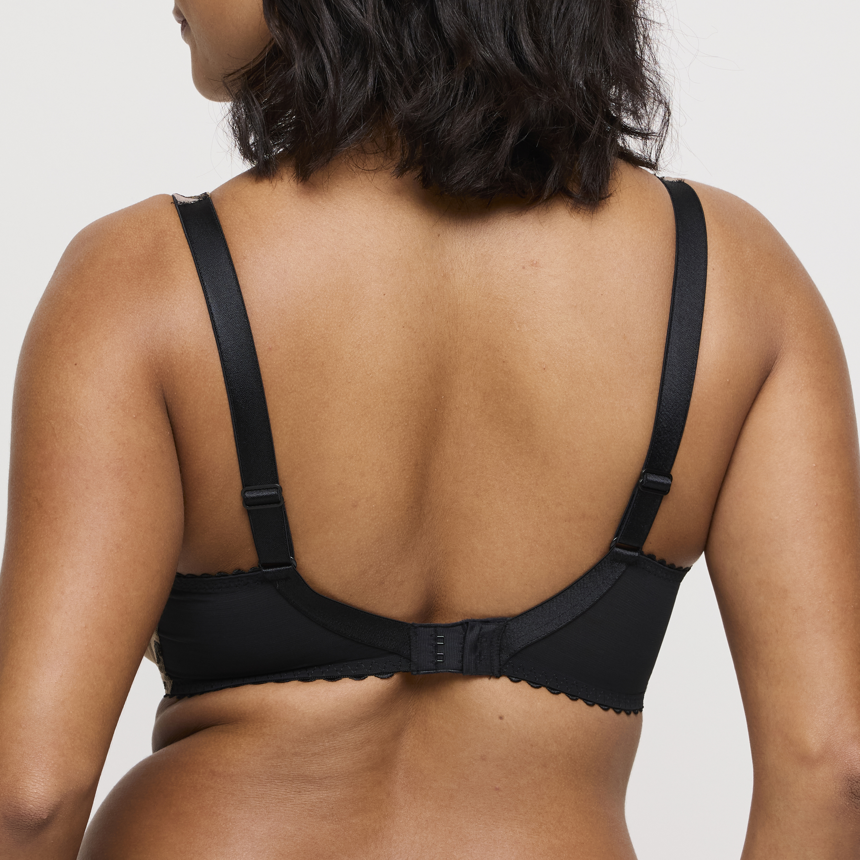 PrimaDonna Manali Bh plunge halve mousse