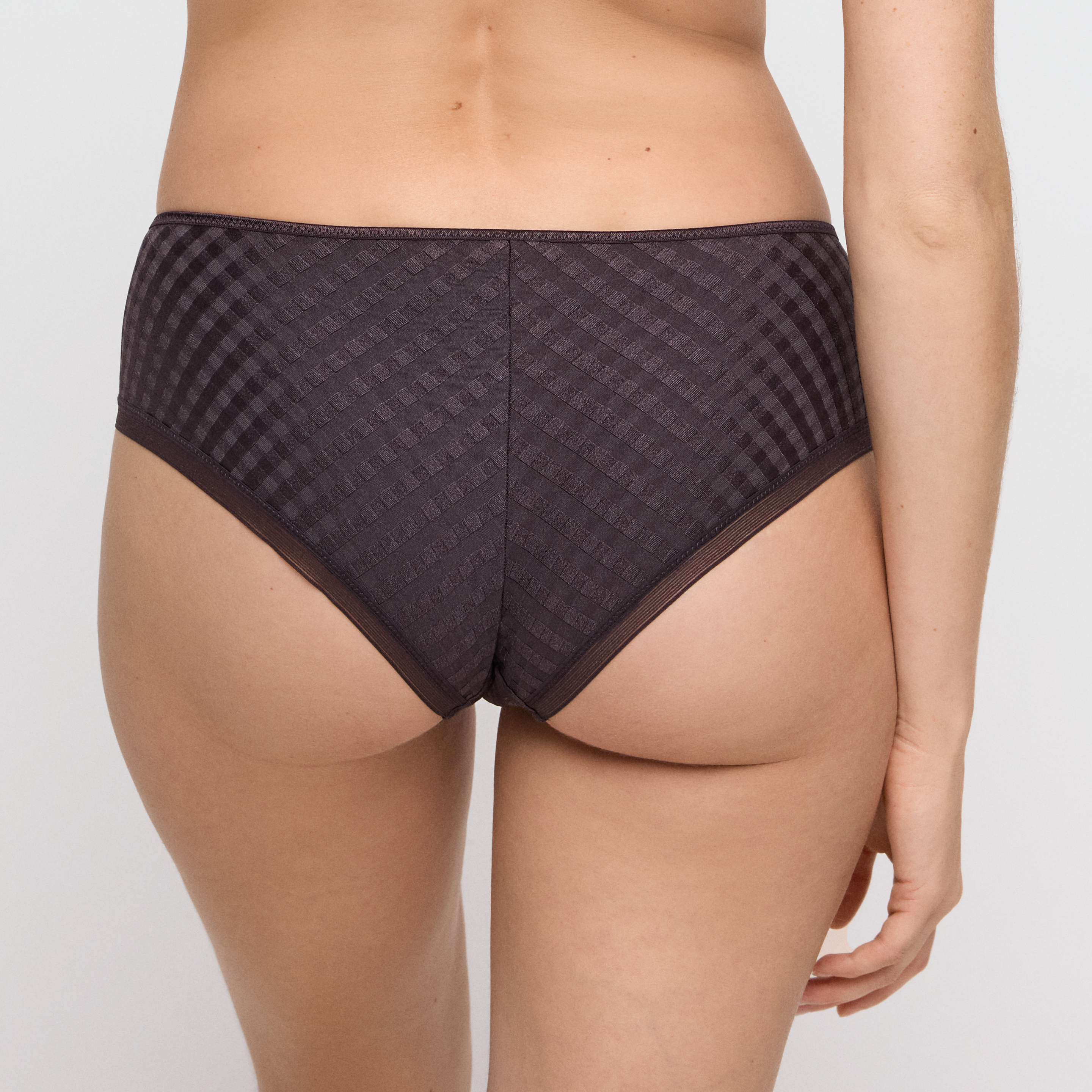 Marie Jo Avero hotpants