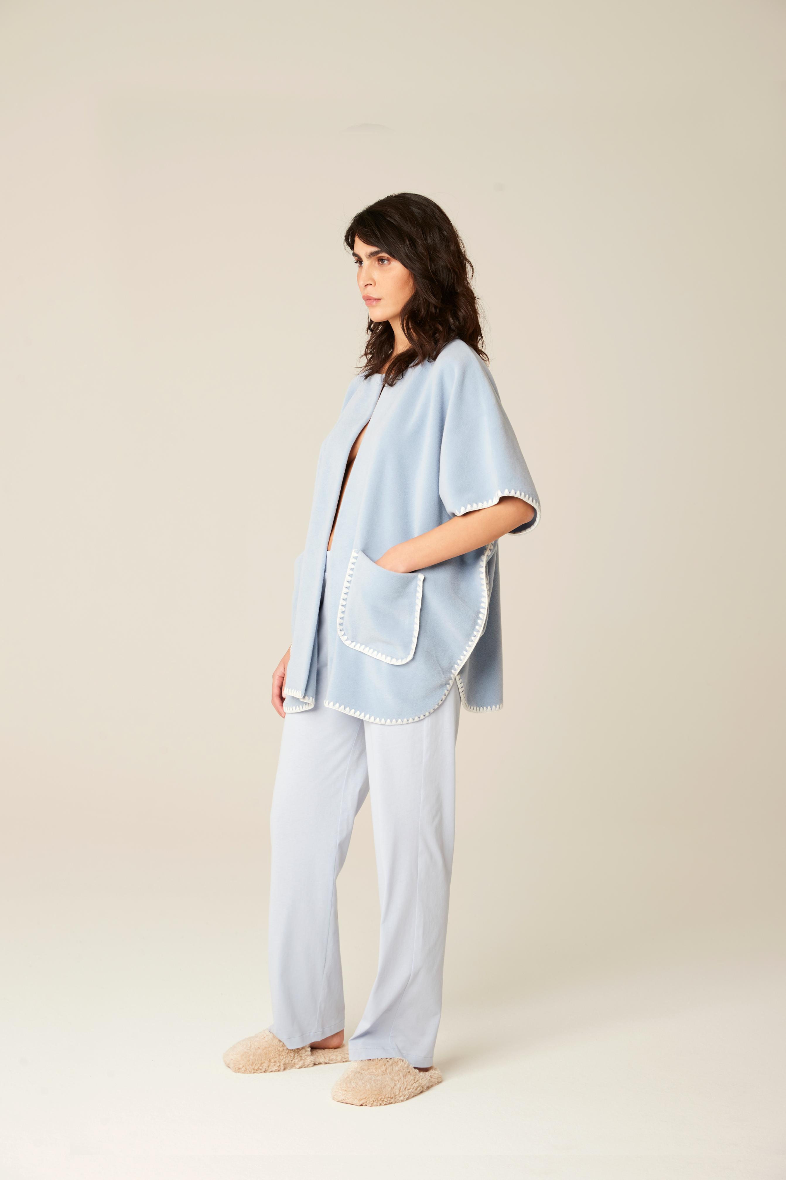 Pluto Kemi poncho