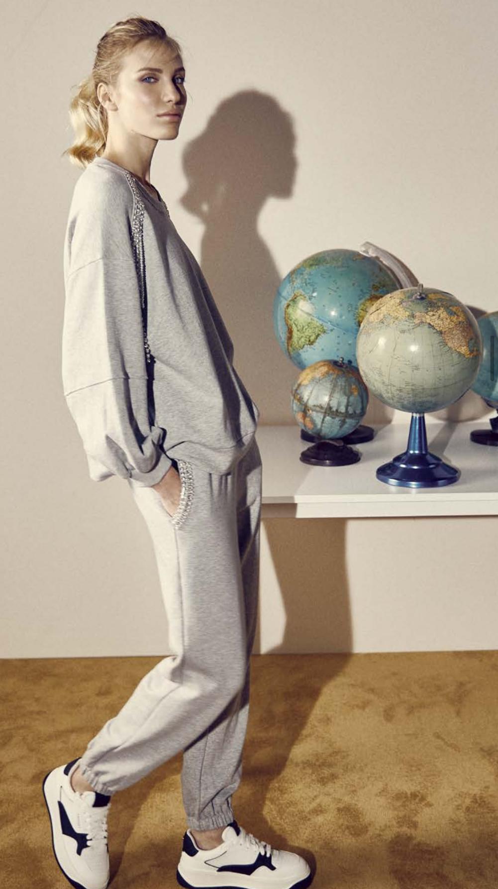 Twin-Set sweater met parels + broek